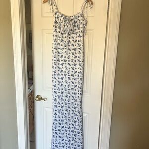 Floral Maxi Dress with Blue Pattern